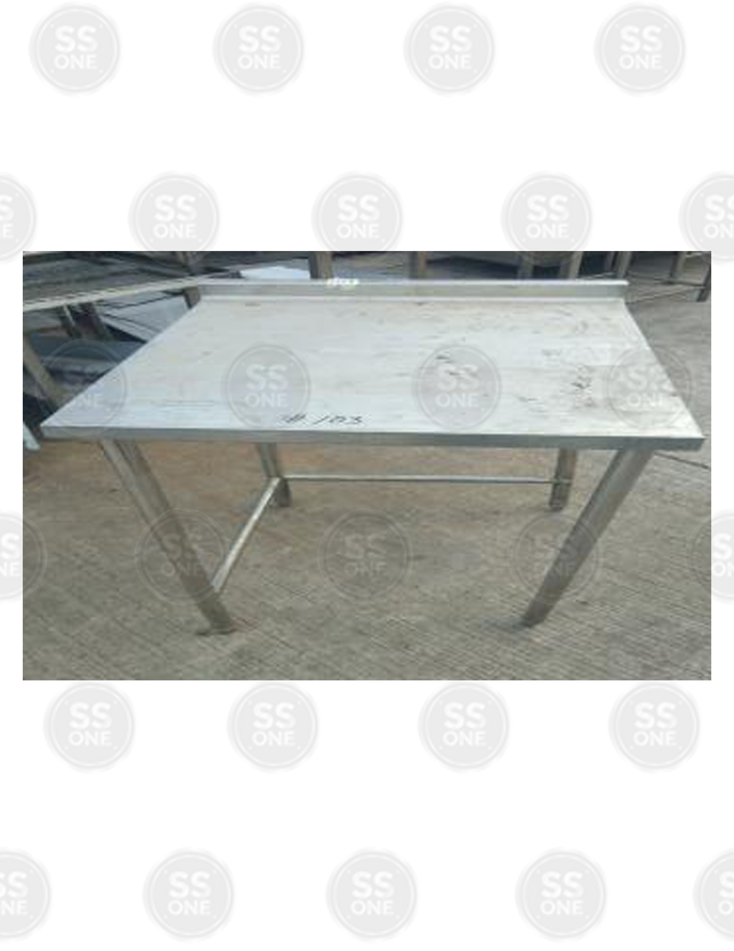 WORKTABLE TUBULAR UPRIGHT
