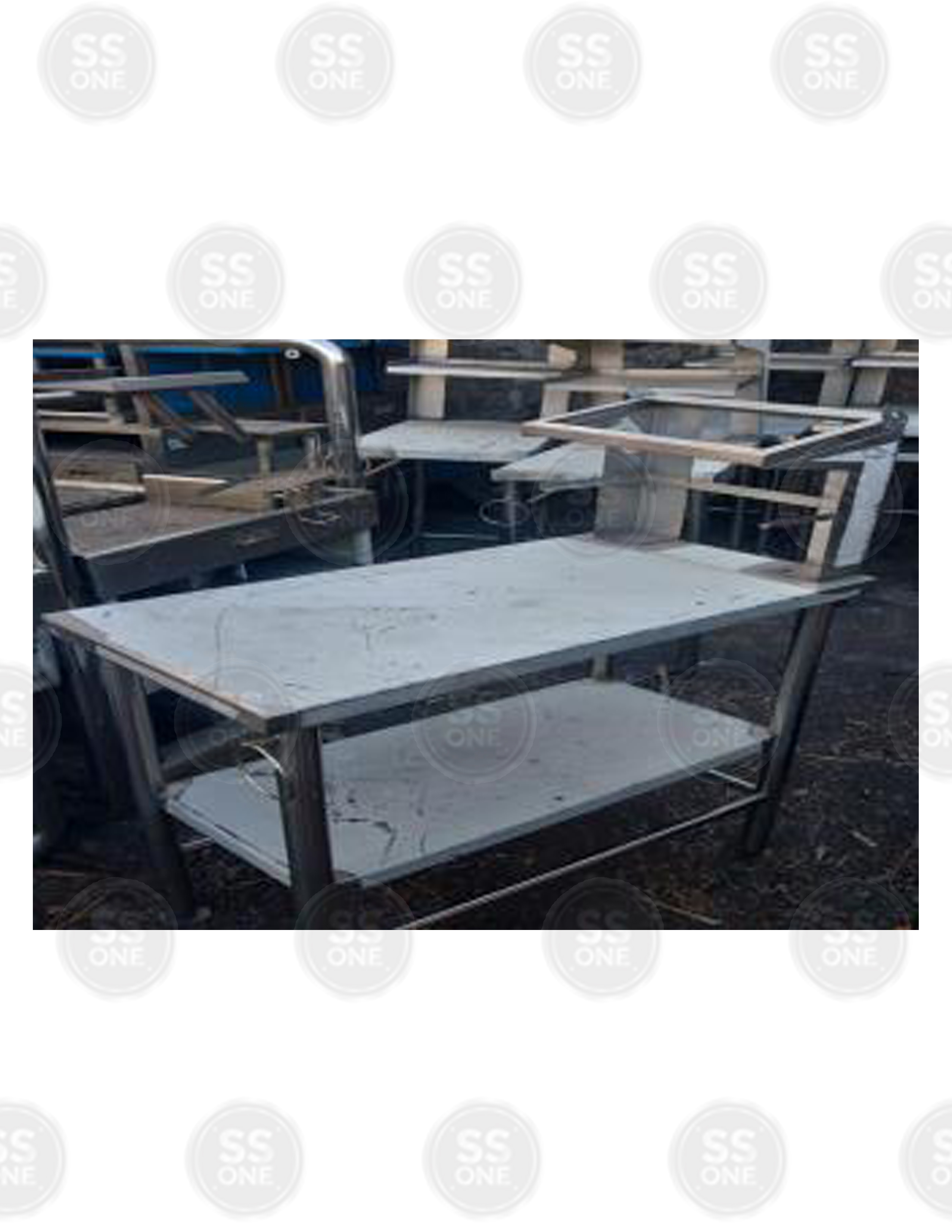 WORKTABLE W/ FOOD PAN’S RACK